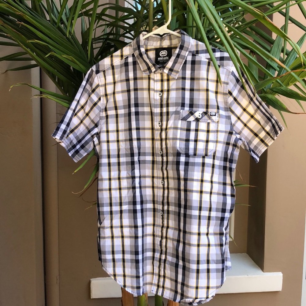 Ecko Unlimited plaid button-front shirt